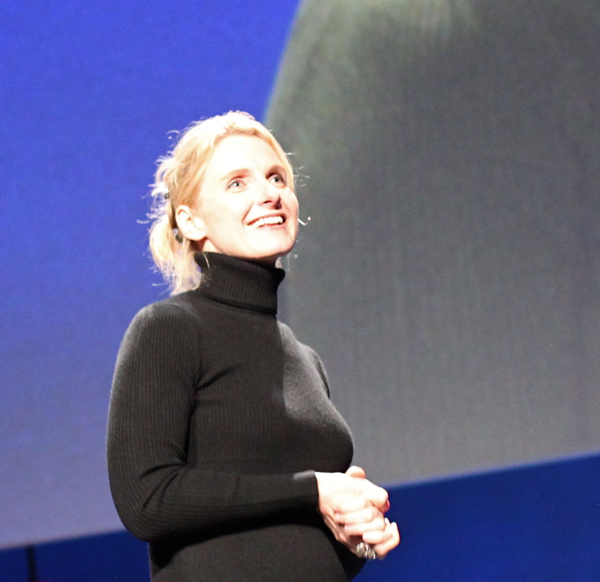 Elizabeth_Gilbert,_author_of_'Eat_Pray_Love',_at_TED,_on_'Amusing_Muses'